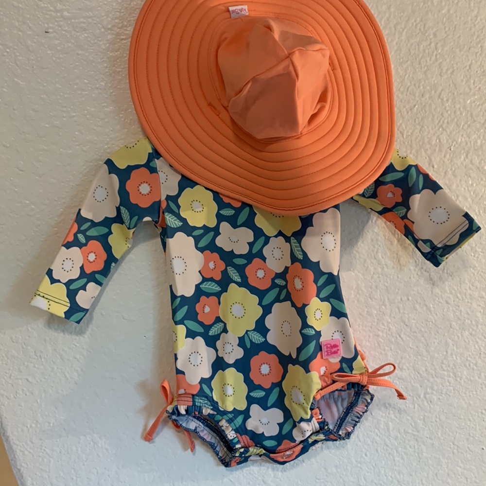 Ruffle Butts rash guard swim suit 3-6m